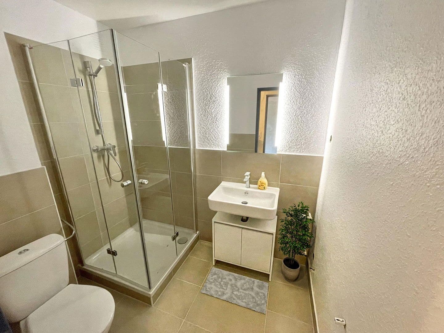 Predaj bytu 1-izbový 29 m², Erich-Ollenhauer-Straße, Düsseldorf, Severné Porýnie - Westfálsko Predaj bytu 1-izbový 29 m², Erich-Ollenhauer-Straße, Düsseldorf, Severné Porýnie - Westfálsko