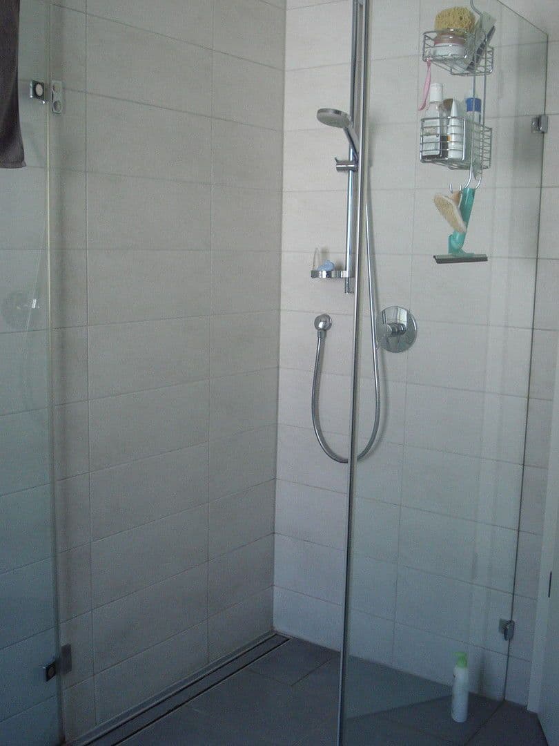 Prenájom domu 189 m², pozemek 343 m², Im Brünnel 26A, Hirschberg an der Bergstraße, Bádensko-Wurttembersko Prenájom domu 189 m², pozemek 343 m², Im Brünnel 26A, Hirschberg an der Bergstraße, Bádensko-Wurttembersko