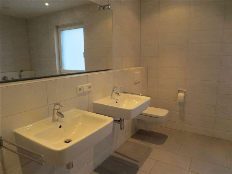 Prenájom domu 189 m², pozemek 343 m², Im Brünnel 26A, Hirschberg an der Bergstraße, Bádensko-Wurttembersko Prenájom domu 189 m², pozemek 343 m², Im Brünnel 26A, Hirschberg an der Bergstraße, Bádensko-Wurttembersko