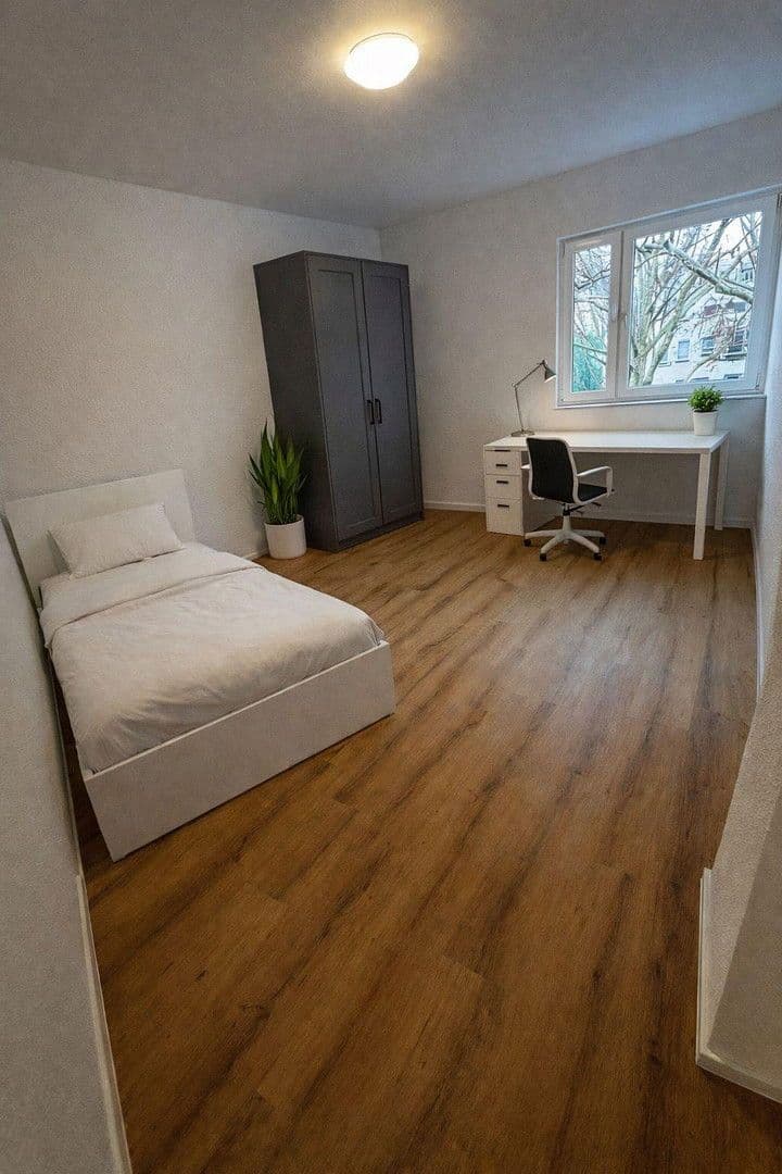 Prenájom bytu 1-izbový 18 m², Mannheim, Bádensko-Wurttembersko Prenájom bytu 1-izbový 18 m², Mannheim, Bádensko-Wurttembersko