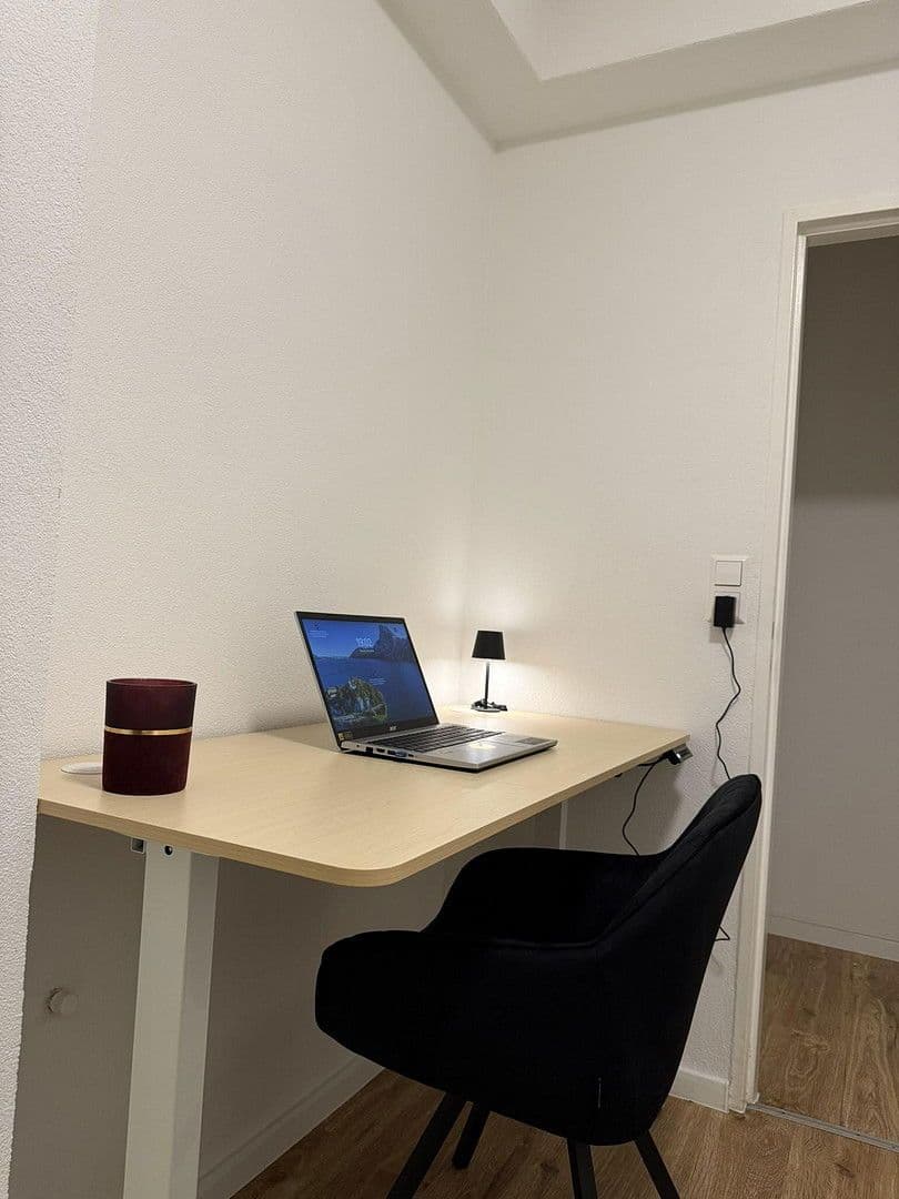 Prenájom bytu 9 m², Frankfurt, Hesensko Prenájom bytu 9 m², Frankfurt, Hesensko