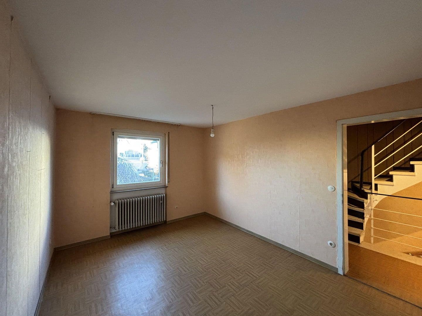 Predaj domu 122 m², pozemek 281 m², Wendlingen am Neckar, Bádensko-Wurttembersko Predaj domu 122 m², pozemek 281 m², Wendlingen am Neckar, Bádensko-Wurttembersko