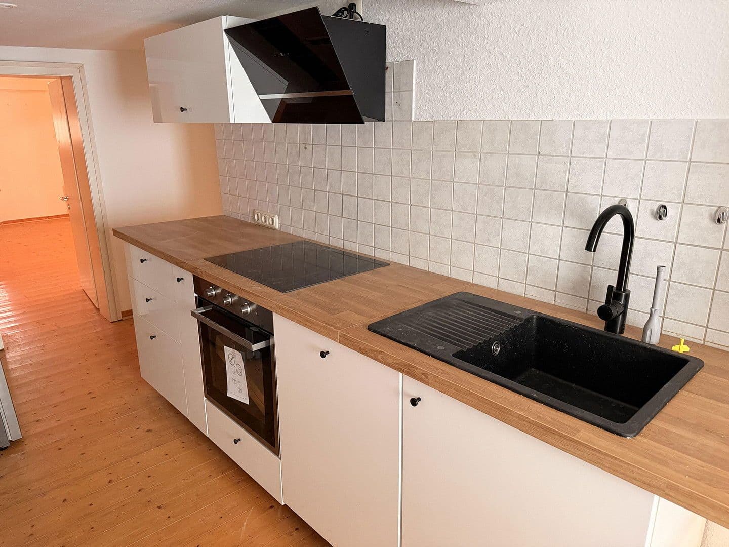 Prenájom bytu 6-izbový 121 m², Weinheim, Bádensko-Wurttembersko Prenájom bytu 6-izbový 121 m², Weinheim, Bádensko-Wurttembersko