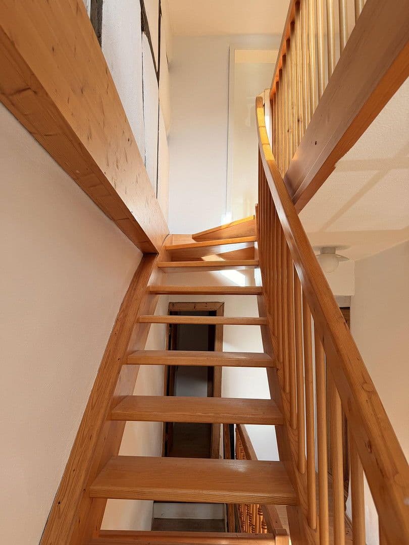 Prenájom bytu 6-izbový 121 m², Weinheim, Bádensko-Wurttembersko Prenájom bytu 6-izbový 121 m², Weinheim, Bádensko-Wurttembersko