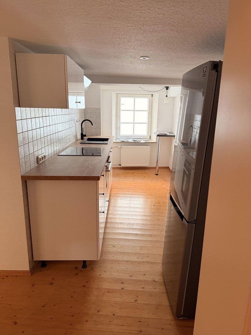 Prenájom bytu 6-izbový 121 m², Weinheim, Bádensko-Wurttembersko Prenájom bytu 6-izbový 121 m², Weinheim, Bádensko-Wurttembersko