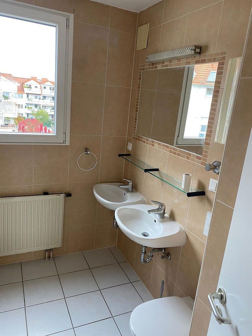 Prenájom bytu 3-izbový 82 m², Im Kohlruss 7, Liederbach am Taunus, Hesensko Prenájom bytu 3-izbový 82 m², Im Kohlruss 7, Liederbach am Taunus, Hesensko