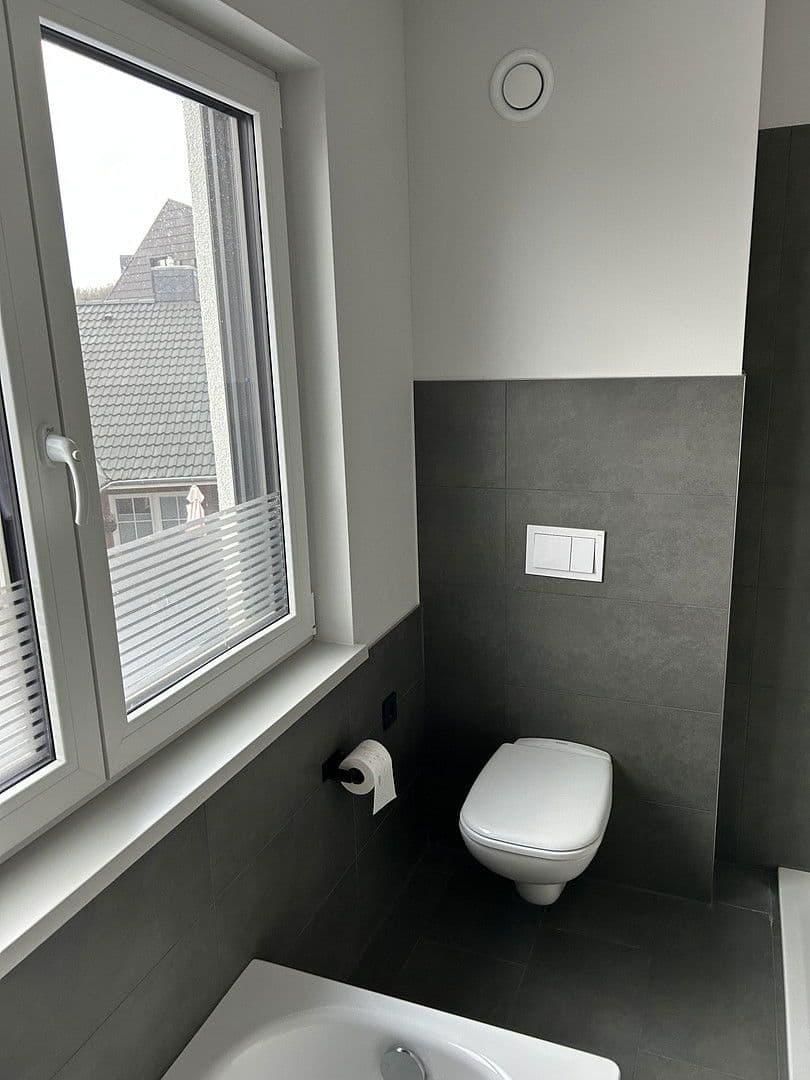 Predaj domu 100 m², pozemek 180 m², Rellingen, Šlezvicko-Holštajnsko Predaj domu 100 m², pozemek 180 m², Rellingen, Šlezvicko-Holštajnsko