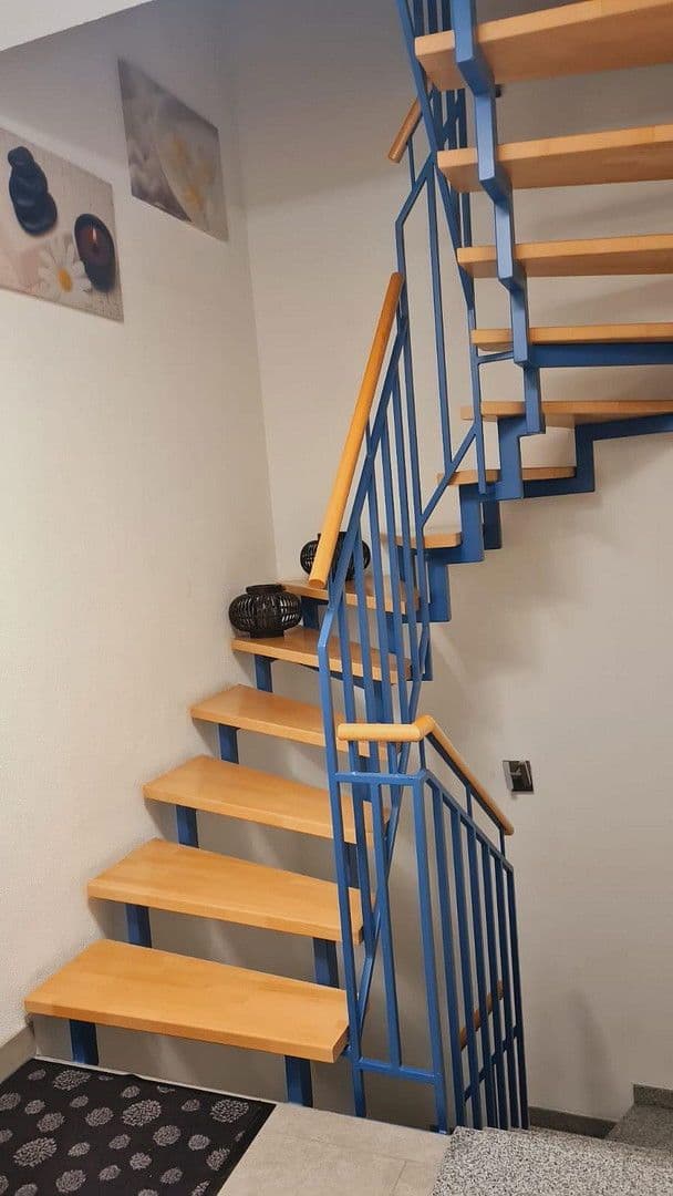 Predaj domu 138 m², pozemek 231 m², Karlsruhe, Bádensko-Wurttembersko Predaj domu 138 m², pozemek 231 m², Karlsruhe, Bádensko-Wurttembersko