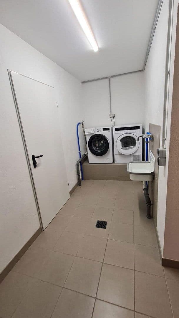 Predaj domu 138 m², pozemek 231 m², Karlsruhe, Bádensko-Wurttembersko Predaj domu 138 m², pozemek 231 m², Karlsruhe, Bádensko-Wurttembersko