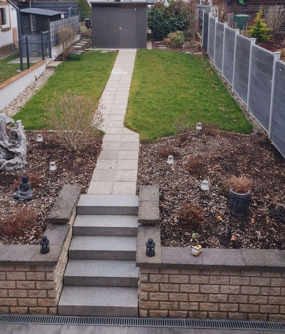 Predaj domu 138 m², pozemek 231 m², Karlsruhe, Bádensko-Wurttembersko Predaj domu 138 m², pozemek 231 m², Karlsruhe, Bádensko-Wurttembersko