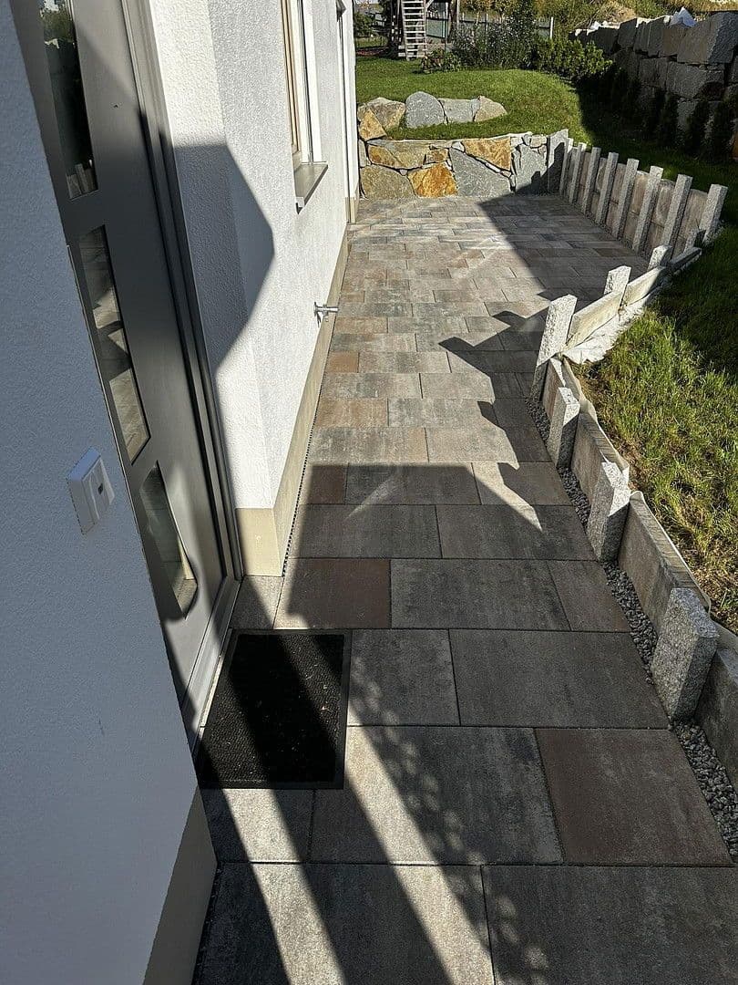 Prenájom domu 130 m², pozemek 337 m², Winzer, Bavorsko Prenájom domu 130 m², pozemek 337 m², Winzer, Bavorsko