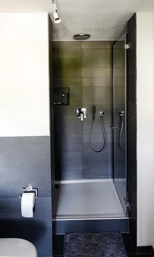 Prenájom domu 125 m², pozemek 405 m², Meerbusch, Severné Porýnie - Westfálsko Prenájom domu 125 m², pozemek 405 m², Meerbusch, Severné Porýnie - Westfálsko