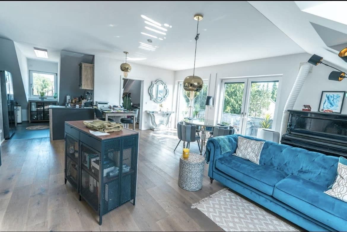 Prenájom bytu 2-izbový 74 m², Ebersberger Straße 15, Schwaberwegen, Bavorsko Prenájom bytu 2-izbový 74 m², Ebersberger Straße 15, Schwaberwegen, Bavorsko