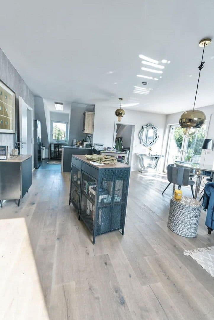 Prenájom bytu 2-izbový 74 m², Ebersberger Straße 15, Schwaberwegen, Bavorsko Prenájom bytu 2-izbový 74 m², Ebersberger Straße 15, Schwaberwegen, Bavorsko