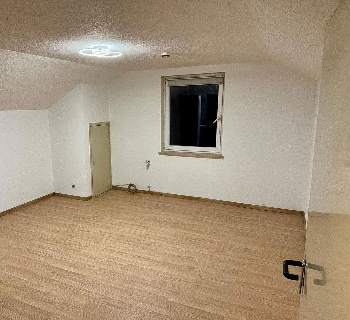 Prenájom bytu 1-izbový 27 m², Kelheim, Bavorsko Prenájom bytu 1-izbový 27 m², Kelheim, Bavorsko