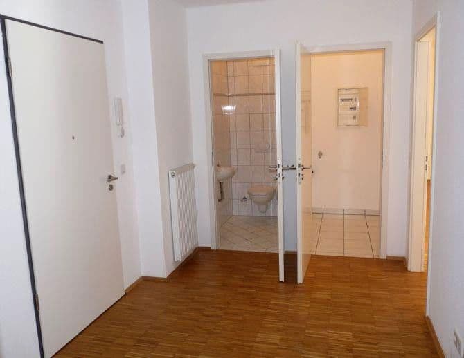 Prenájom bytu 2-izbový 78 m², Saarbrücken, Sársko Prenájom bytu 2-izbový 78 m², Saarbrücken, Sársko