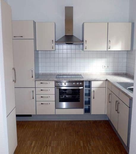 Prenájom bytu 2-izbový 78 m², Saarbrücken, Sársko Prenájom bytu 2-izbový 78 m², Saarbrücken, Sársko