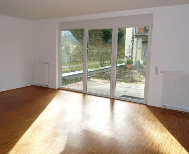 Prenájom bytu 2-izbový 78 m², Saarbrücken, Sársko Prenájom bytu 2-izbový 78 m², Saarbrücken, Sársko