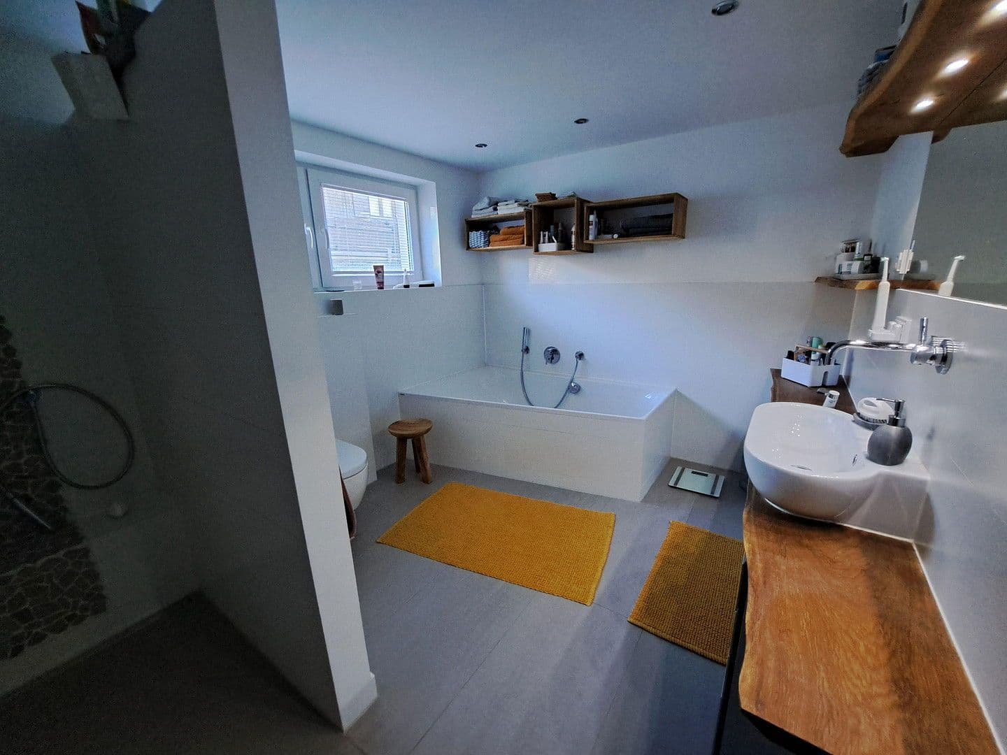 Predaj domu 293 m², pozemek 1.063 m², Ronsberg, Bavorsko Predaj domu 293 m², pozemek 1.063 m², Ronsberg, Bavorsko