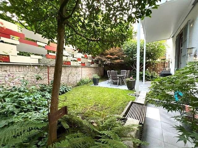 Predaj bytu 4-izbový 114 m², Frankfurt, Hesensko Predaj bytu 4-izbový 114 m², Frankfurt, Hesensko