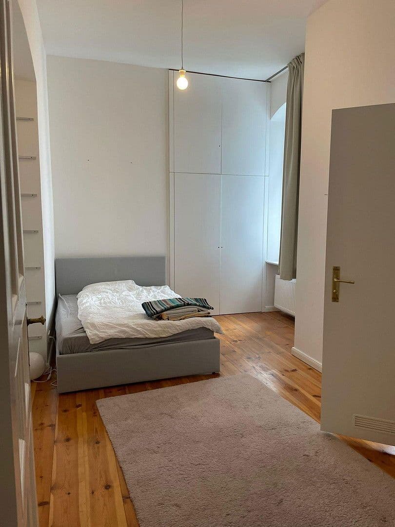 Prenájom bytu 4-izbový 137 m², Berlin, Berlín Prenájom bytu 4-izbový 137 m², Berlin, Berlín