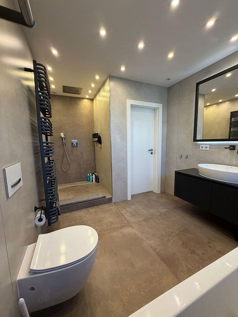 Predaj domu 290 m², pozemek 500 m², Mutterstadt, Porýnie-Falcko Predaj domu 290 m², pozemek 500 m², Mutterstadt, Porýnie-Falcko