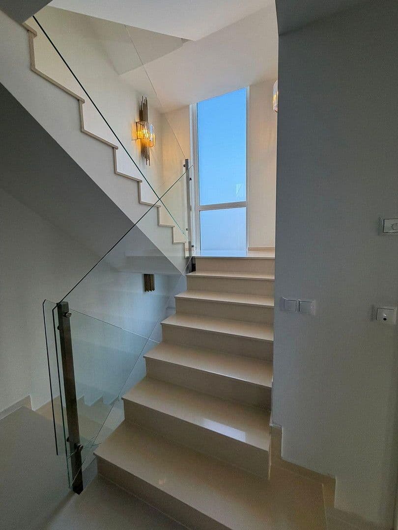 Predaj domu 290 m², pozemek 500 m², Mutterstadt, Porýnie-Falcko Predaj domu 290 m², pozemek 500 m², Mutterstadt, Porýnie-Falcko