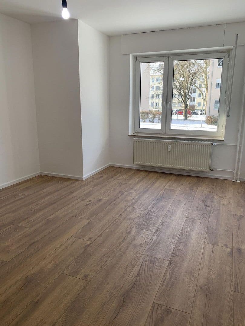 Prenájom bytu 3-izbový 70 m², Herbert- Böhm- Str. 13, Frankfurt am Main, Hesensko Prenájom bytu 3-izbový 70 m², Herbert- Böhm- Str. 13, Frankfurt am Main, Hesensko