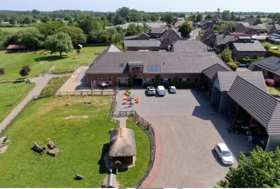 Predaj domu 450 m², pozemek 32.000 m², Niederkrüchten, Severné Porýnie - Westfálsko Predaj domu 450 m², pozemek 32.000 m², Niederkrüchten, Severné Porýnie - Westfálsko