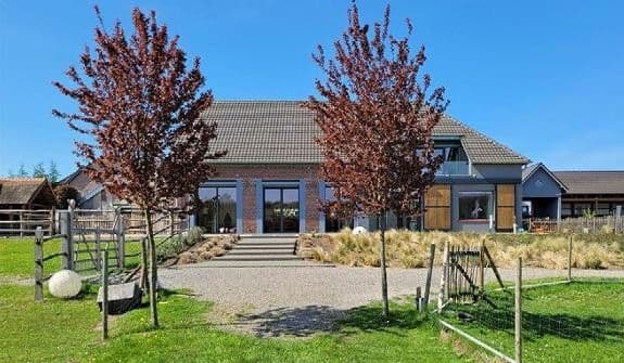 Predaj domu 450 m², pozemek 32.000 m², Niederkrüchten, Severné Porýnie - Westfálsko Predaj domu 450 m², pozemek 32.000 m², Niederkrüchten, Severné Porýnie - Westfálsko
