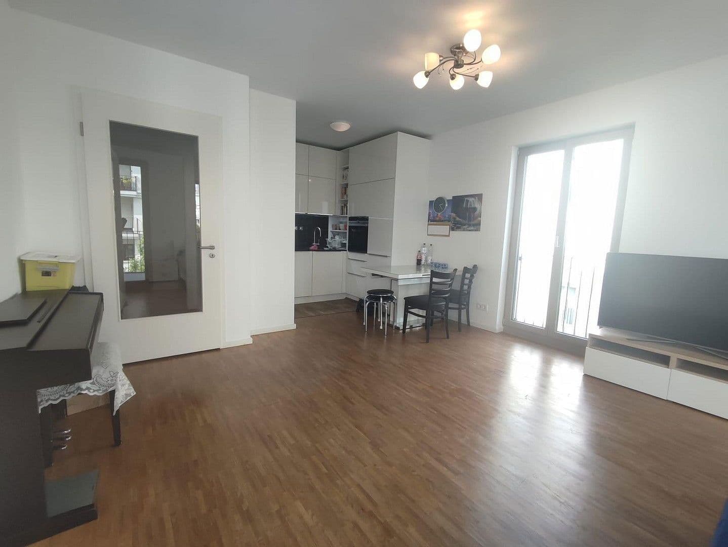 Prenájom bytu 3-izbový 74 m², Römischer Ring 48, Frankfurt am Main, Hesensko Prenájom bytu 3-izbový 74 m², Römischer Ring 48, Frankfurt am Main, Hesensko