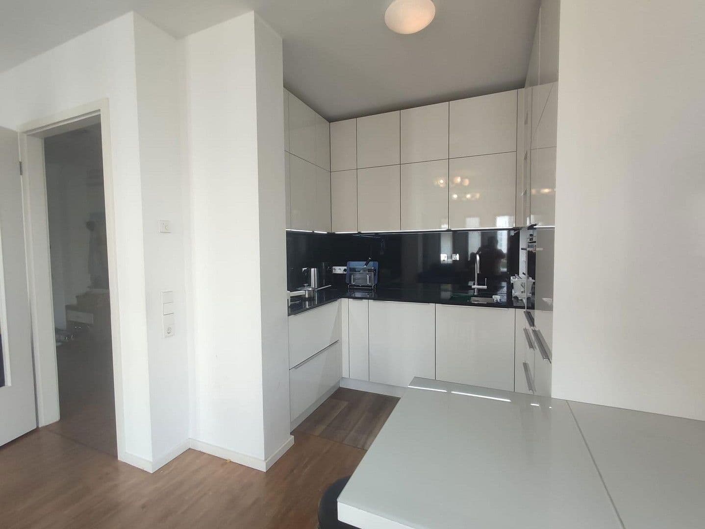 Prenájom bytu 3-izbový 74 m², Römischer Ring 48, Frankfurt am Main, Hesensko Prenájom bytu 3-izbový 74 m², Römischer Ring 48, Frankfurt am Main, Hesensko