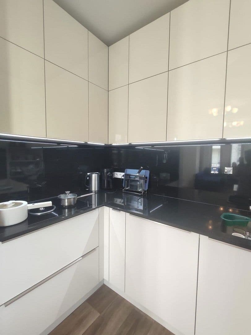 Prenájom bytu 3-izbový 74 m², Römischer Ring 48, Frankfurt am Main, Hesensko Prenájom bytu 3-izbový 74 m², Römischer Ring 48, Frankfurt am Main, Hesensko