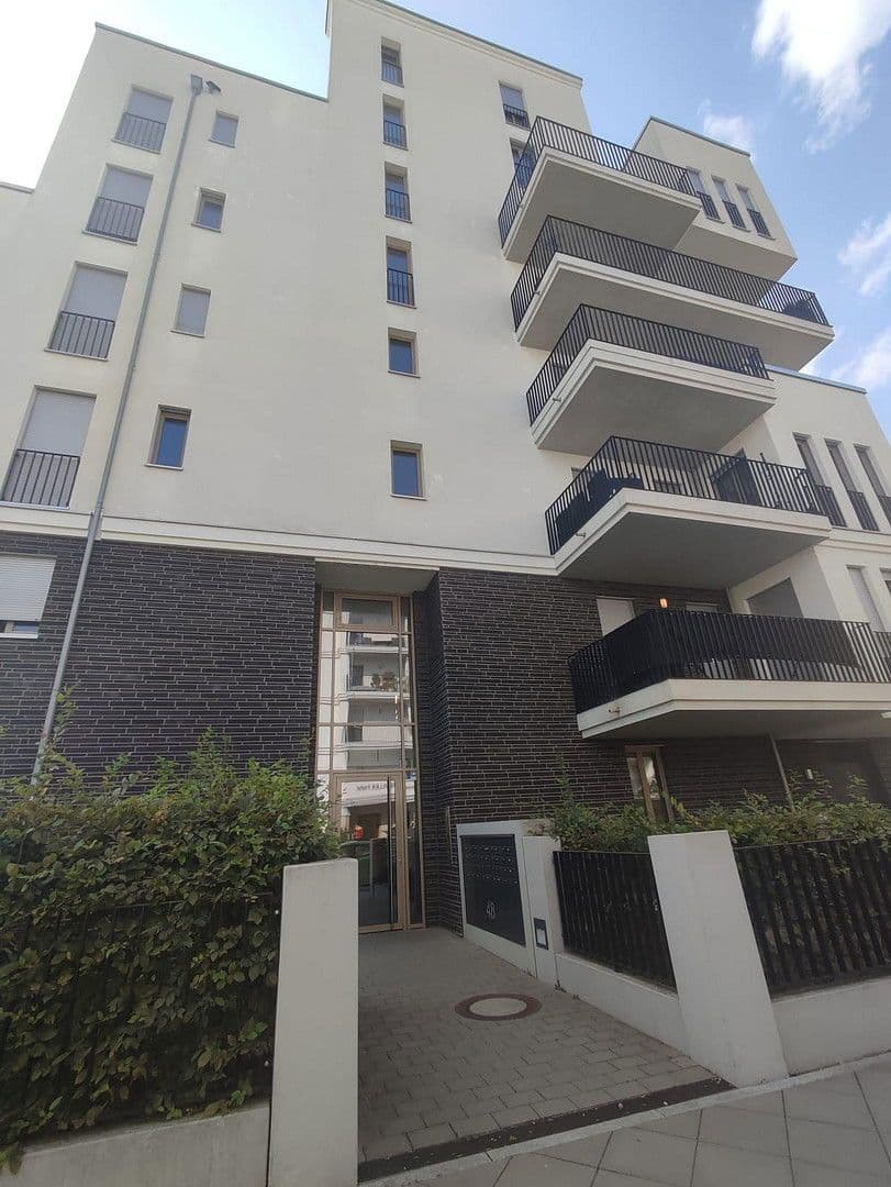 Prenájom bytu 3-izbový 74 m², Römischer Ring 48, Frankfurt am Main, Hesensko Prenájom bytu 3-izbový 74 m², Römischer Ring 48, Frankfurt am Main, Hesensko