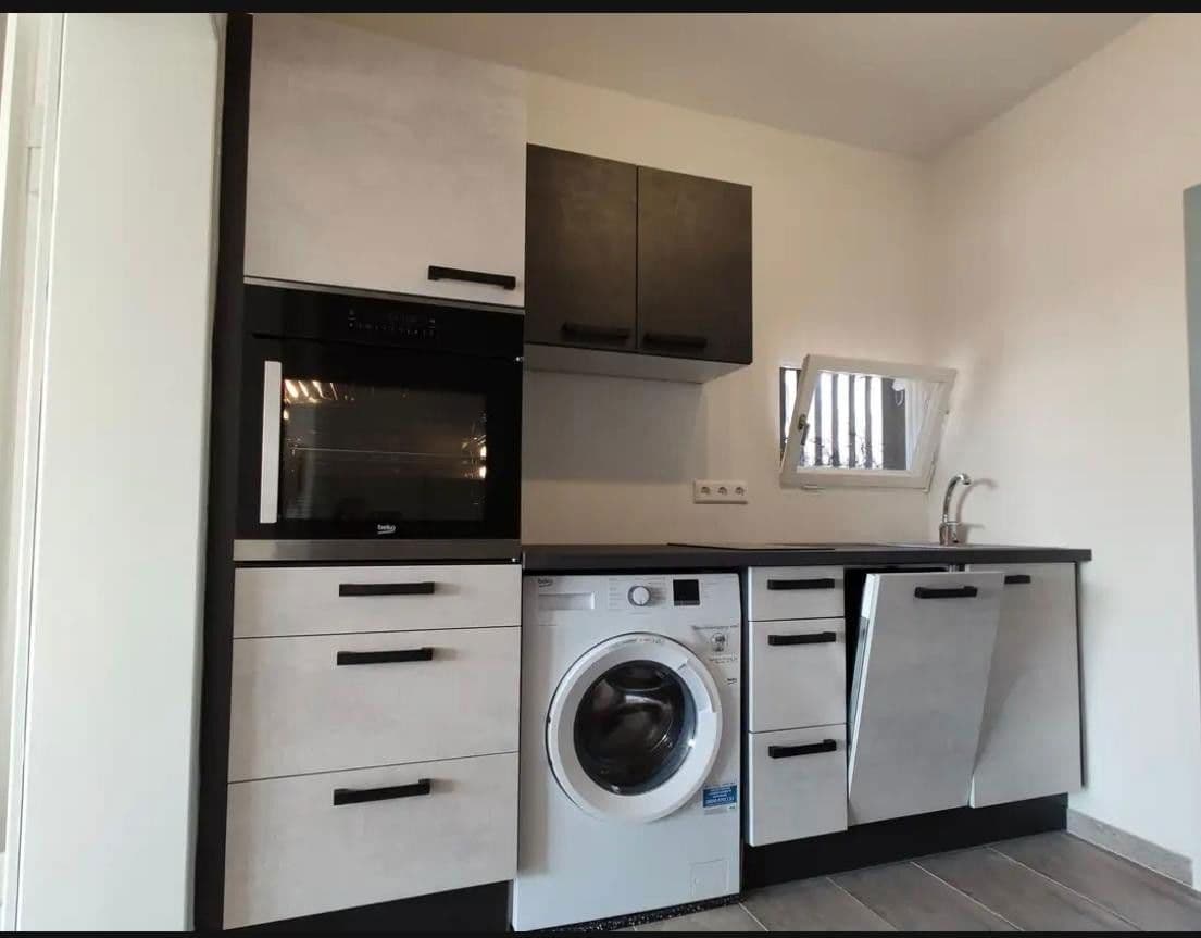 Prenájom bytu 1-izbový 32 m², Deidesheimer Straße 15, Stuttgart Weilimdorf, Bádensko-Wurttembersko Prenájom bytu 1-izbový 32 m², Deidesheimer Straße 15, Stuttgart Weilimdorf, Bádensko-Wurttembersko