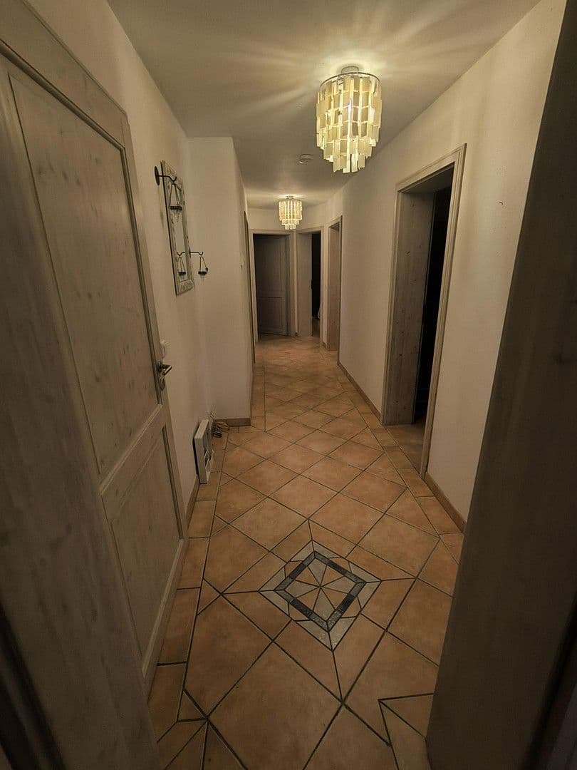 Predaj bytu 4-izbový 107 m², Söchtenau, Bavorsko Predaj bytu 4-izbový 107 m², Söchtenau, Bavorsko