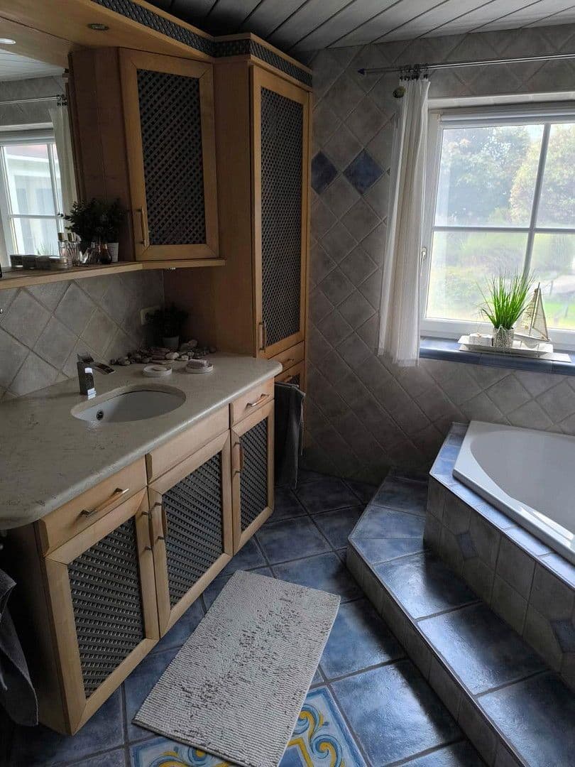 Predaj bytu 4-izbový 107 m², Söchtenau, Bavorsko Predaj bytu 4-izbový 107 m², Söchtenau, Bavorsko