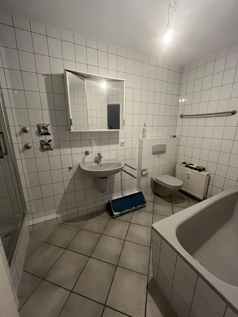 Prenájom bytu 3-izbový 96 m², Niedernhausen, Hesensko Prenájom bytu 3-izbový 96 m², Niedernhausen, Hesensko