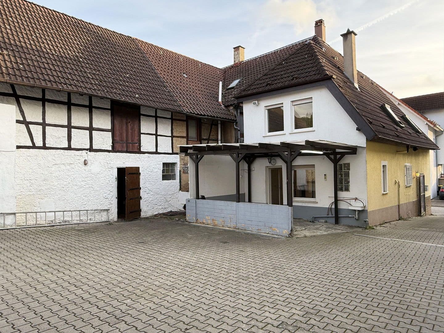 Predaj domu 100 m², pozemek 398 m², Heilbronn, Bádensko-Wurttembersko Predaj domu 100 m², pozemek 398 m², Heilbronn, Bádensko-Wurttembersko