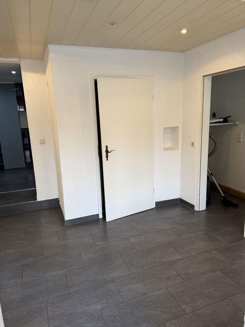 Predaj domu 100 m², pozemek 398 m², Heilbronn, Bádensko-Wurttembersko Predaj domu 100 m², pozemek 398 m², Heilbronn, Bádensko-Wurttembersko