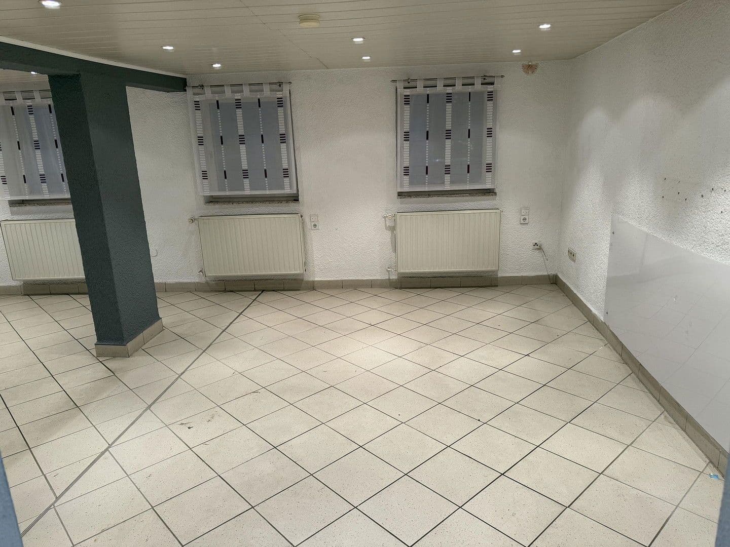 Predaj domu 100 m², pozemek 398 m², Heilbronn, Bádensko-Wurttembersko Predaj domu 100 m², pozemek 398 m², Heilbronn, Bádensko-Wurttembersko