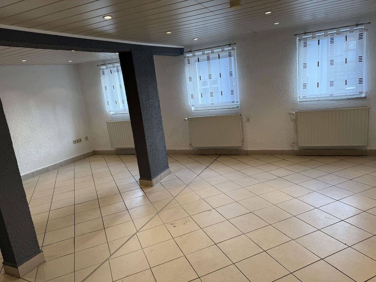 Predaj domu 100 m², pozemek 398 m², Heilbronn, Bádensko-Wurttembersko Predaj domu 100 m², pozemek 398 m², Heilbronn, Bádensko-Wurttembersko