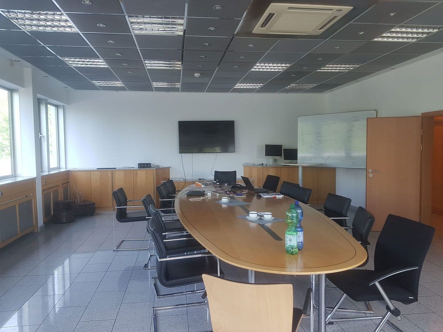 Prenájom kancelárie 84 m², Freiherr-vom-Stein-Straße 131, Mülheim an der Ruhr, Severné Porýnie - Westfálsko Prenájom kancelárie 84 m², Freiherr-vom-Stein-Straße 131, Mülheim an der Ruhr, Severné Porýnie - Westfálsko