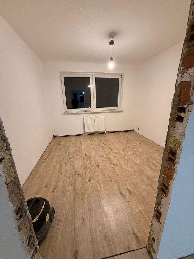 Prenájom bytu 3-izbový 59 m², Erfurter Straße 7, Grammetal, Durínsko Prenájom bytu 3-izbový 59 m², Erfurter Straße 7, Grammetal, Durínsko