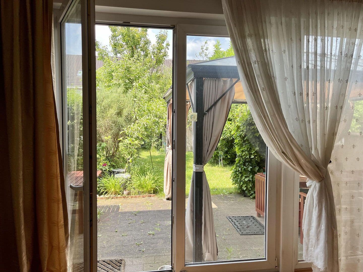 Prenájom domu 145 m², pozemek 370 m², Franz-Raveaux-Straße 32, Köln, Severné Porýnie - Westfálsko Prenájom domu 145 m², pozemek 370 m², Franz-Raveaux-Straße 32, Köln, Severné Porýnie - Westfálsko