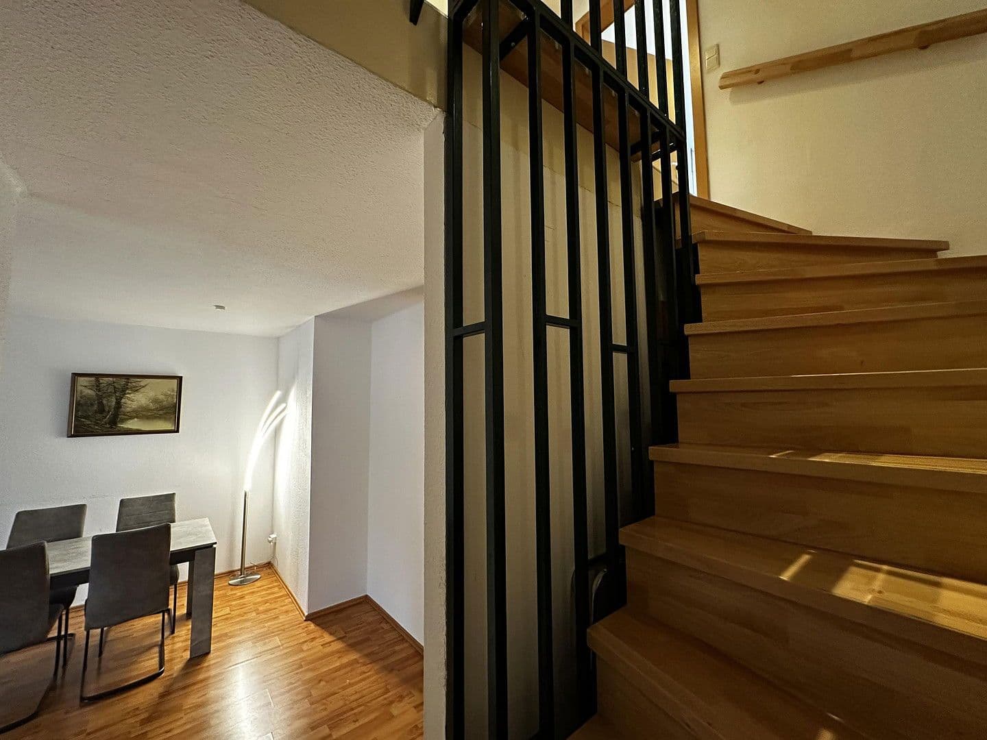 Prenájom domu 145 m², pozemek 370 m², Franz-Raveaux-Straße 32, Köln, Severné Porýnie - Westfálsko Prenájom domu 145 m², pozemek 370 m², Franz-Raveaux-Straße 32, Köln, Severné Porýnie - Westfálsko