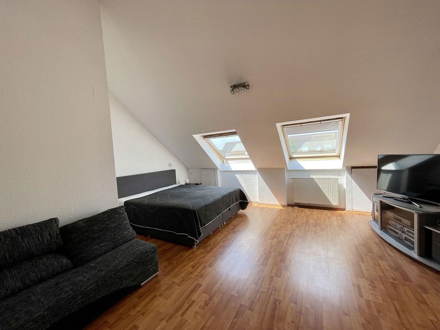 Prenájom domu 145 m², pozemek 370 m², Franz-Raveaux-Straße 32, Köln, Severné Porýnie - Westfálsko Prenájom domu 145 m², pozemek 370 m², Franz-Raveaux-Straße 32, Köln, Severné Porýnie - Westfálsko