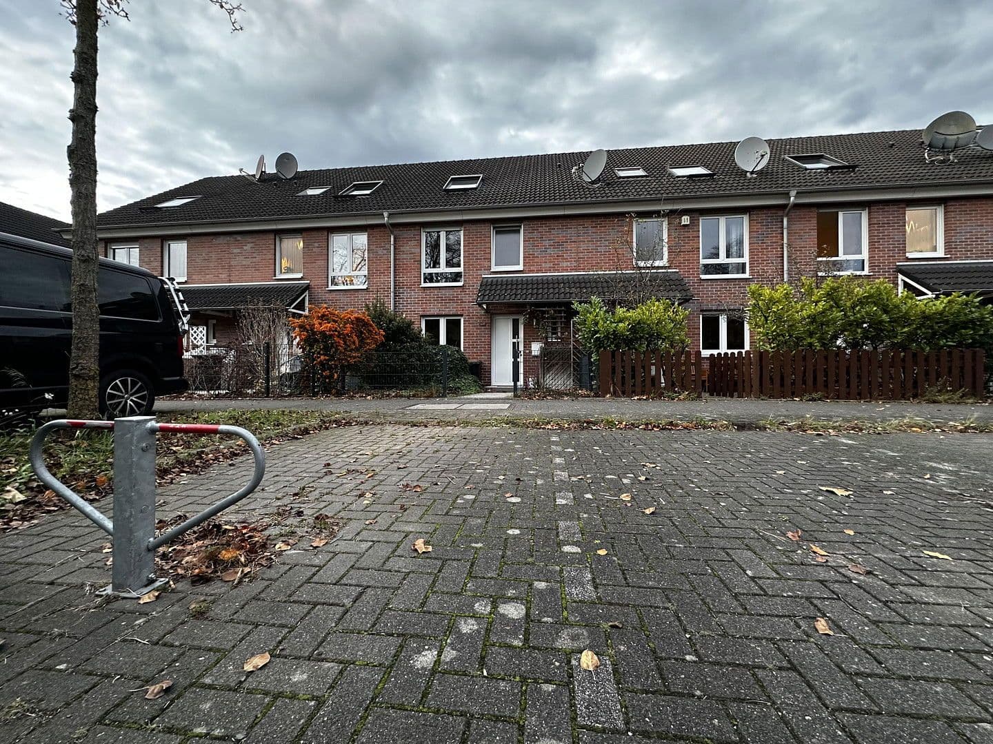 Prenájom domu 145 m², pozemek 370 m², Franz-Raveaux-Straße 32, Köln, Severné Porýnie - Westfálsko Prenájom domu 145 m², pozemek 370 m², Franz-Raveaux-Straße 32, Köln, Severné Porýnie - Westfálsko