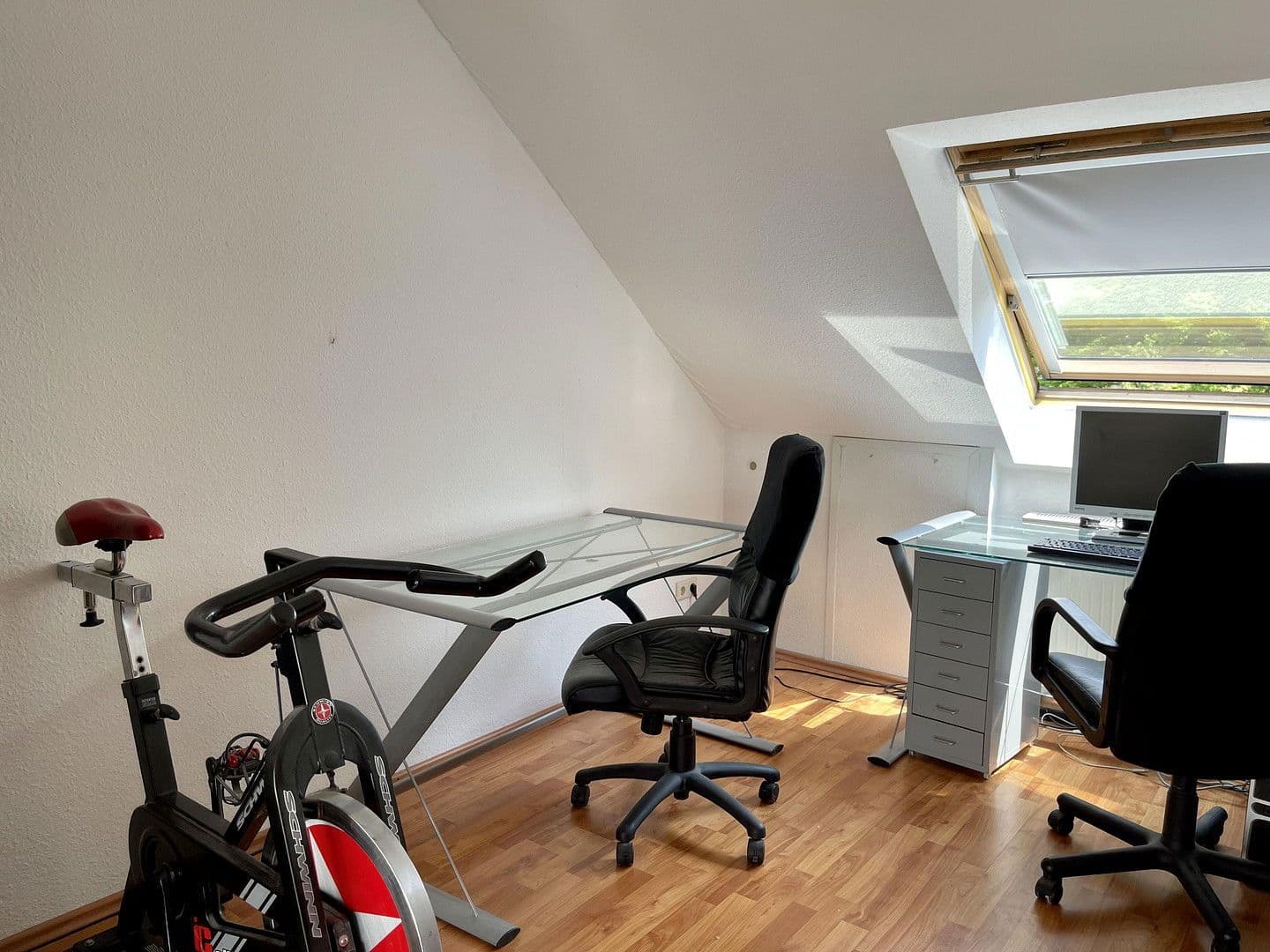 Prenájom domu 145 m², pozemek 370 m², Franz-Raveaux-Straße 32, Köln, Severné Porýnie - Westfálsko Prenájom domu 145 m², pozemek 370 m², Franz-Raveaux-Straße 32, Köln, Severné Porýnie - Westfálsko