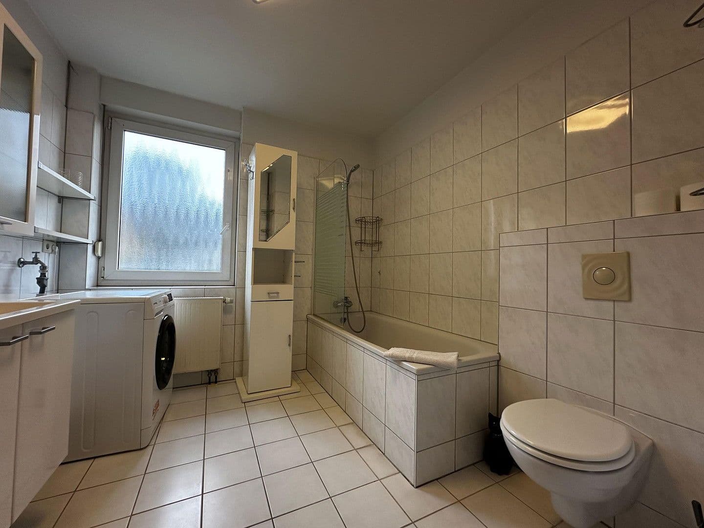 Prenájom domu 145 m², pozemek 370 m², Franz-Raveaux-Straße 32, Köln, Severné Porýnie - Westfálsko Prenájom domu 145 m², pozemek 370 m², Franz-Raveaux-Straße 32, Köln, Severné Porýnie - Westfálsko